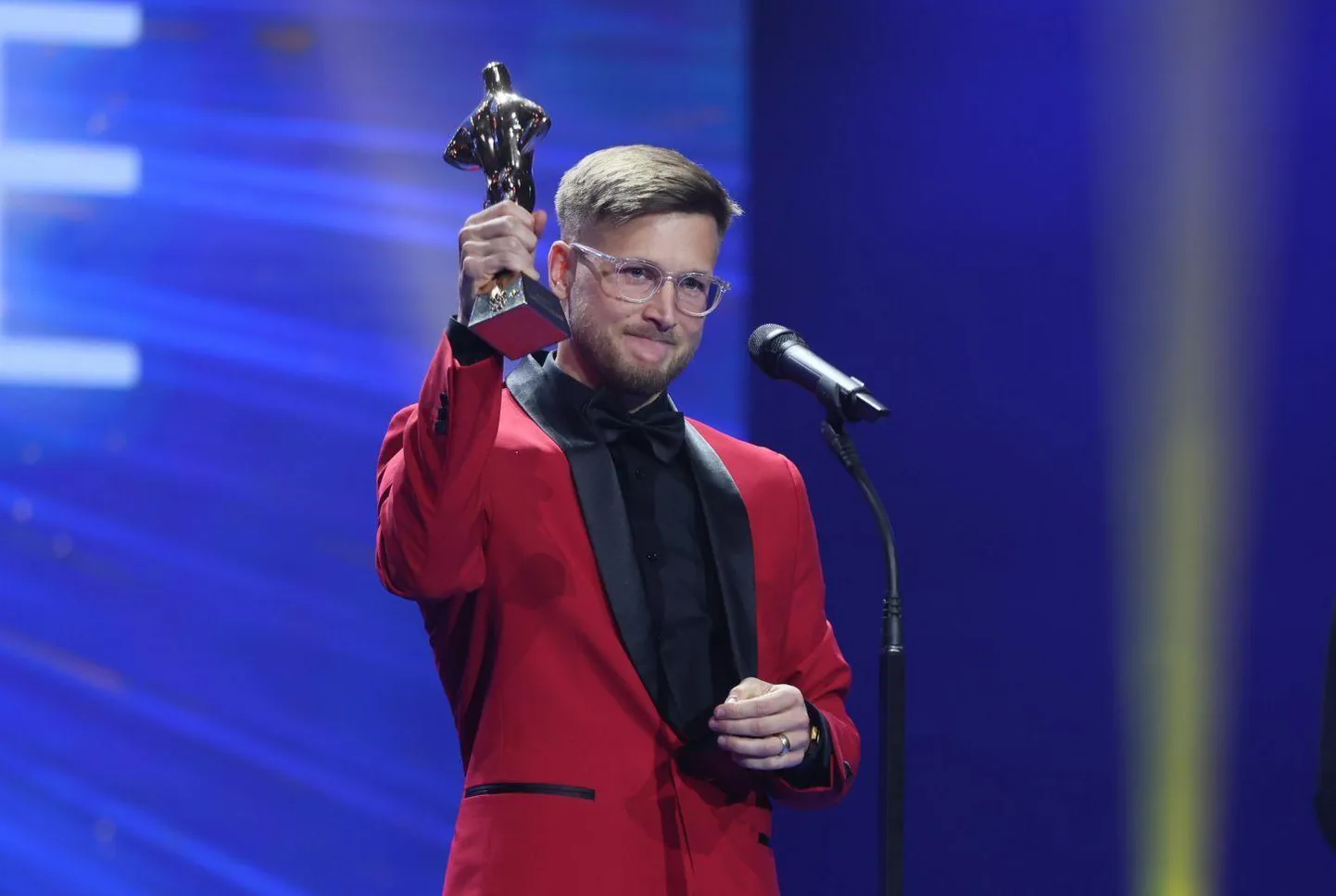 Aasta meessportlaseks valiti Vändrast pärit kümnevõistleja Janek Õiglane, kes võitis EMil pronksmedali.