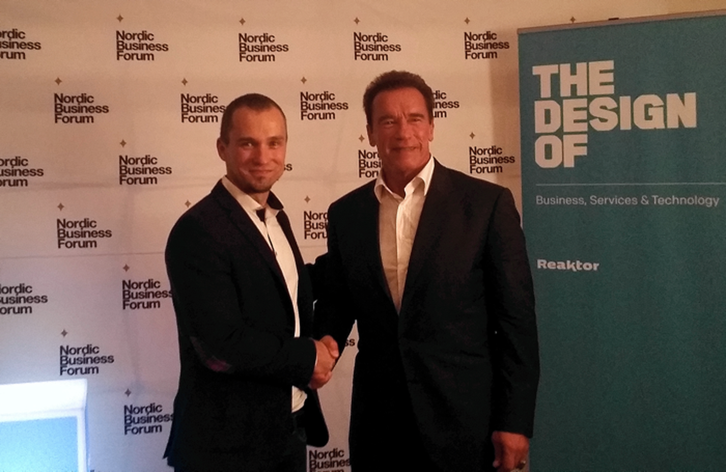 Arnold Schwarzenegger shared his five rules for success: find a vision, think big, ignore nay-sayers, work your ass off, give back. Don’t have enough time? “Sleep faster”, Arnold advised. After his talk I had the chance to meet Arnold and pose in a photo with him.