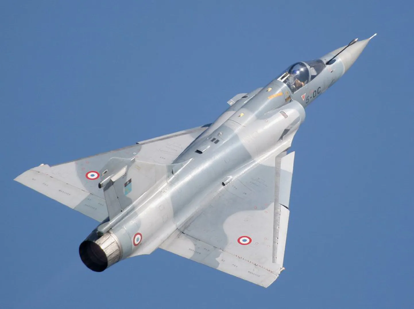 Hävitaja Mirage 2000.