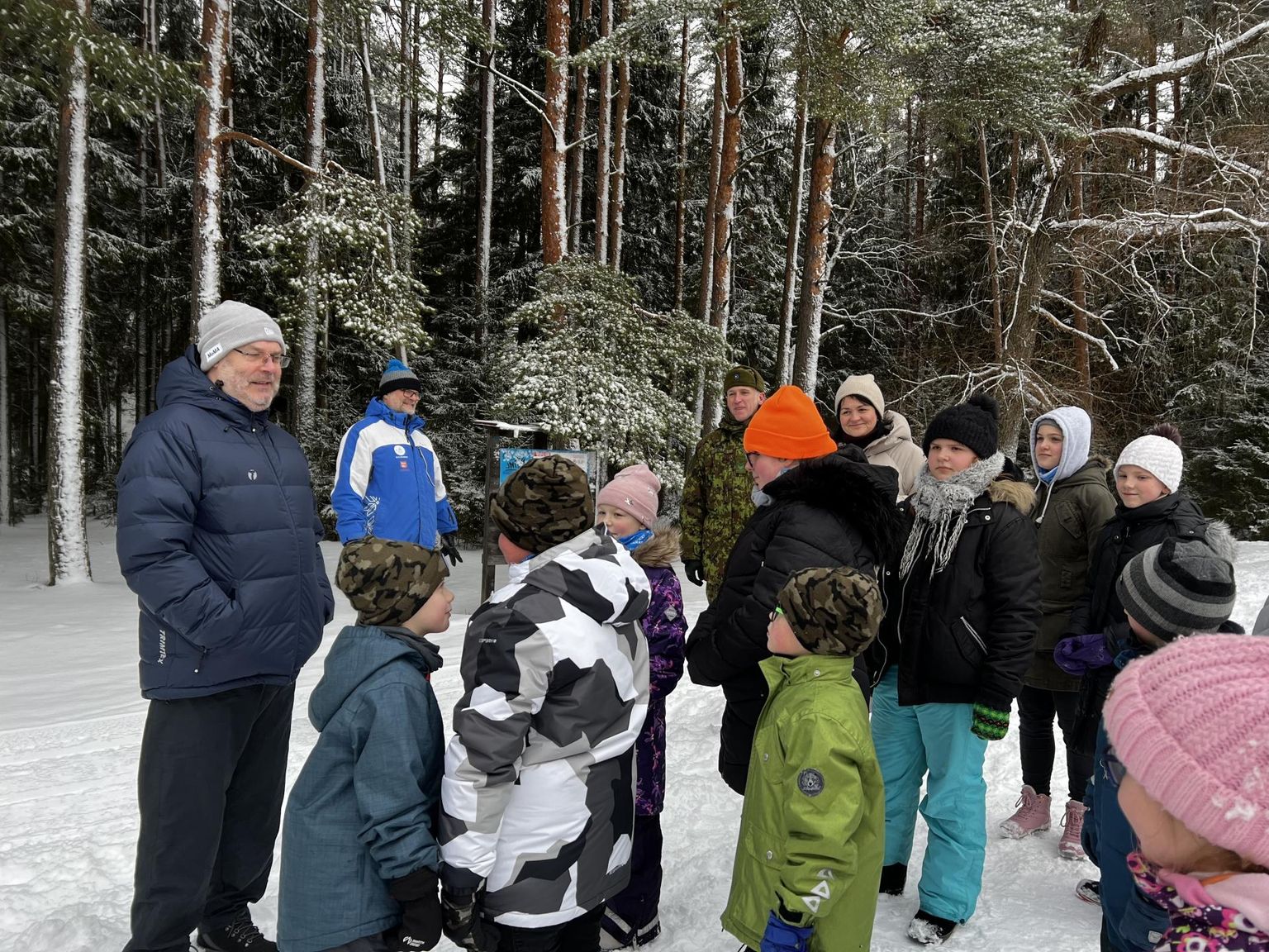 Eelmisel aastal ei korraldatud presidendimatka ühel kindlal päeval, vaid kogu veebruarikuu kestva üritusena. President Alar Karis käis matkarajal koos Jäneda kooli õpilastega 9. veebruaril.