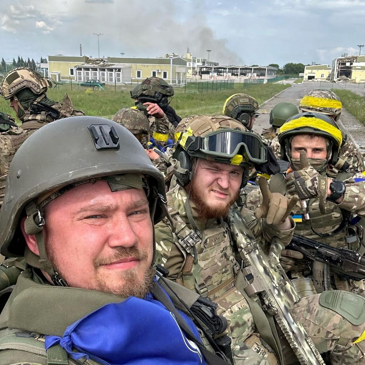 Ukraina-meelsed Vene vabatahtlikud Graivoroni piiripunktis Kozinkas, Belgorodis. 23. mai 2023.