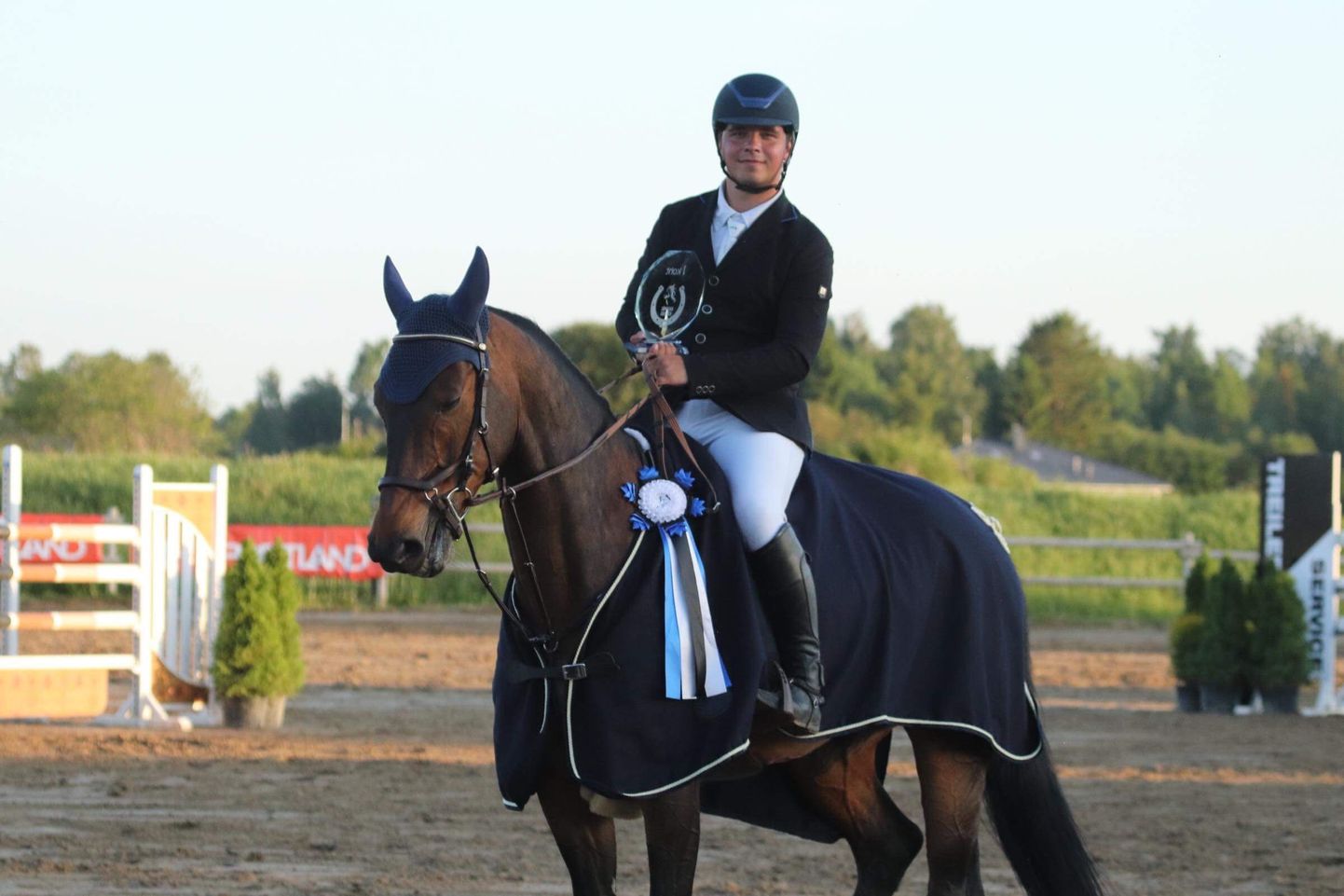 2018. aastal korraldatud esimese Kasemäe Karika võitis Renek Rosenberg hobusega Fred.