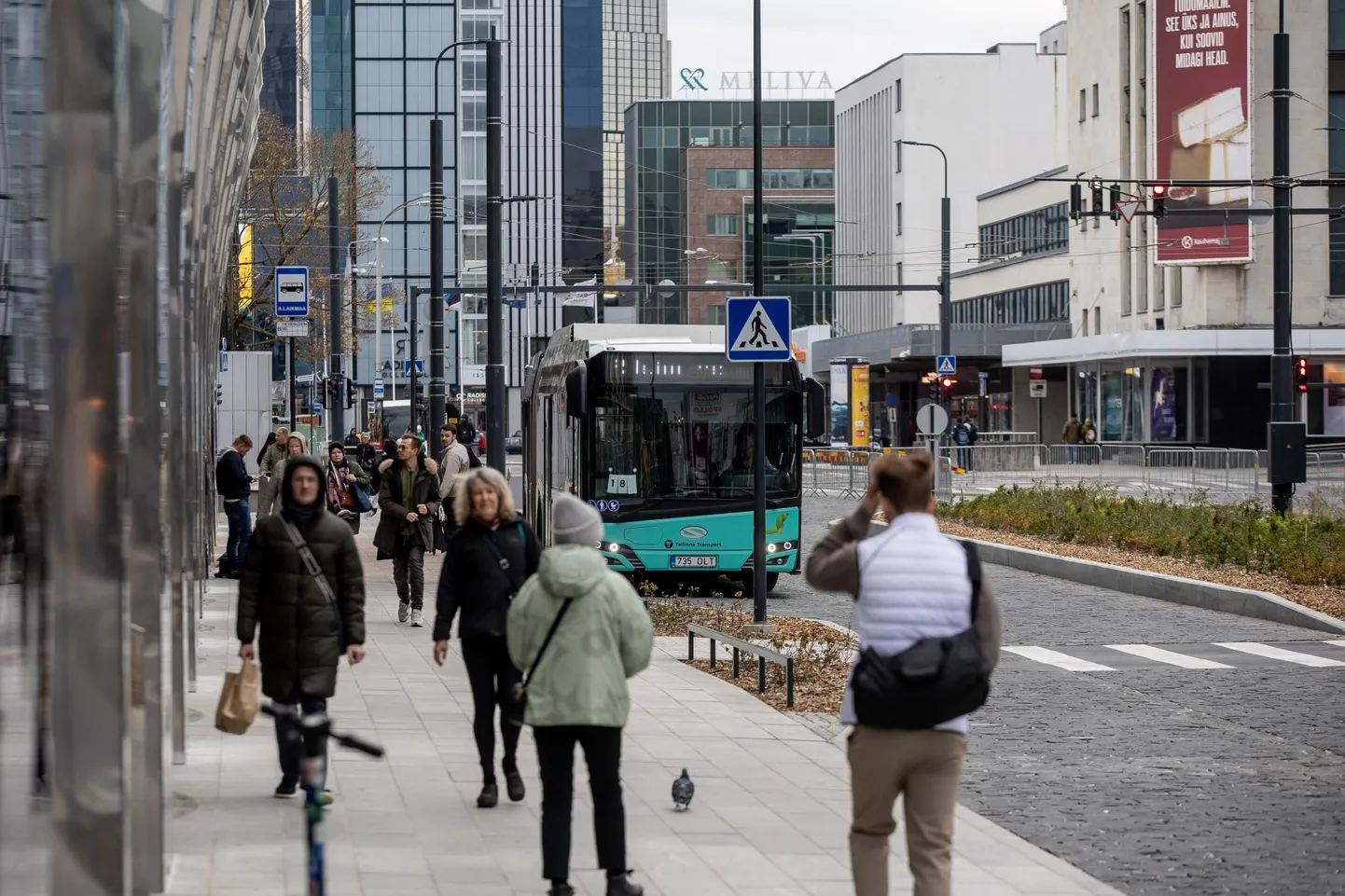 Taas on avatud ka Laikmaa tänav ehk eile lõppesid kõik ajutised ühistranspordi ümbersõidud, mis olid seotud Vanasadama trammitee ehitustöödega.