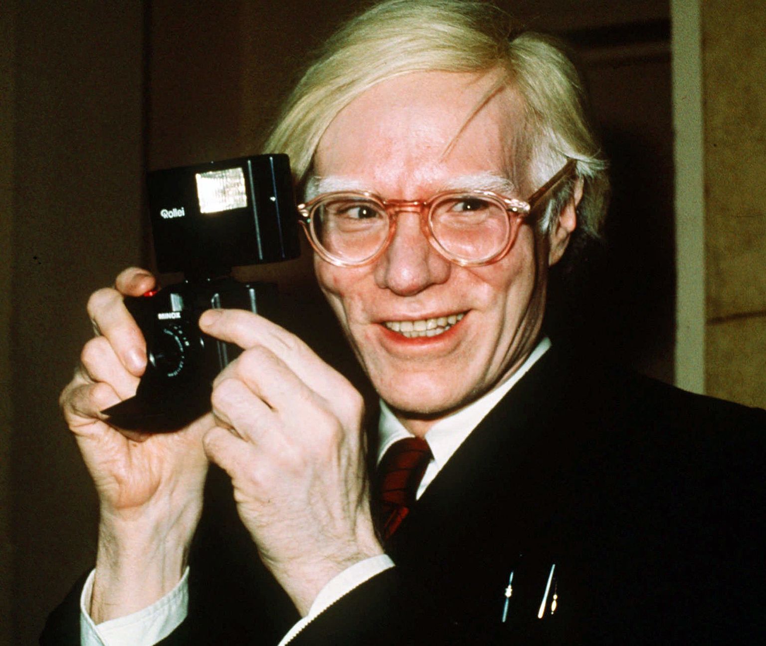 USA popkunstnik Andy Warhol 1976. aasta fotol