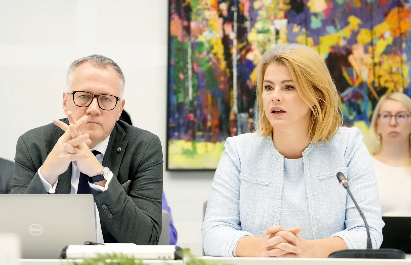 Finanšu ministrs Arvils Ašeradens un Ministru prezidente Evika Siliņa piedalās Saeimas Budžeta un finanšu (nodokļu) komisijas sēdē par valsts budžetu 2025. gadam un budžeta ietvaru 2025., 2026. un 2027. gadam.