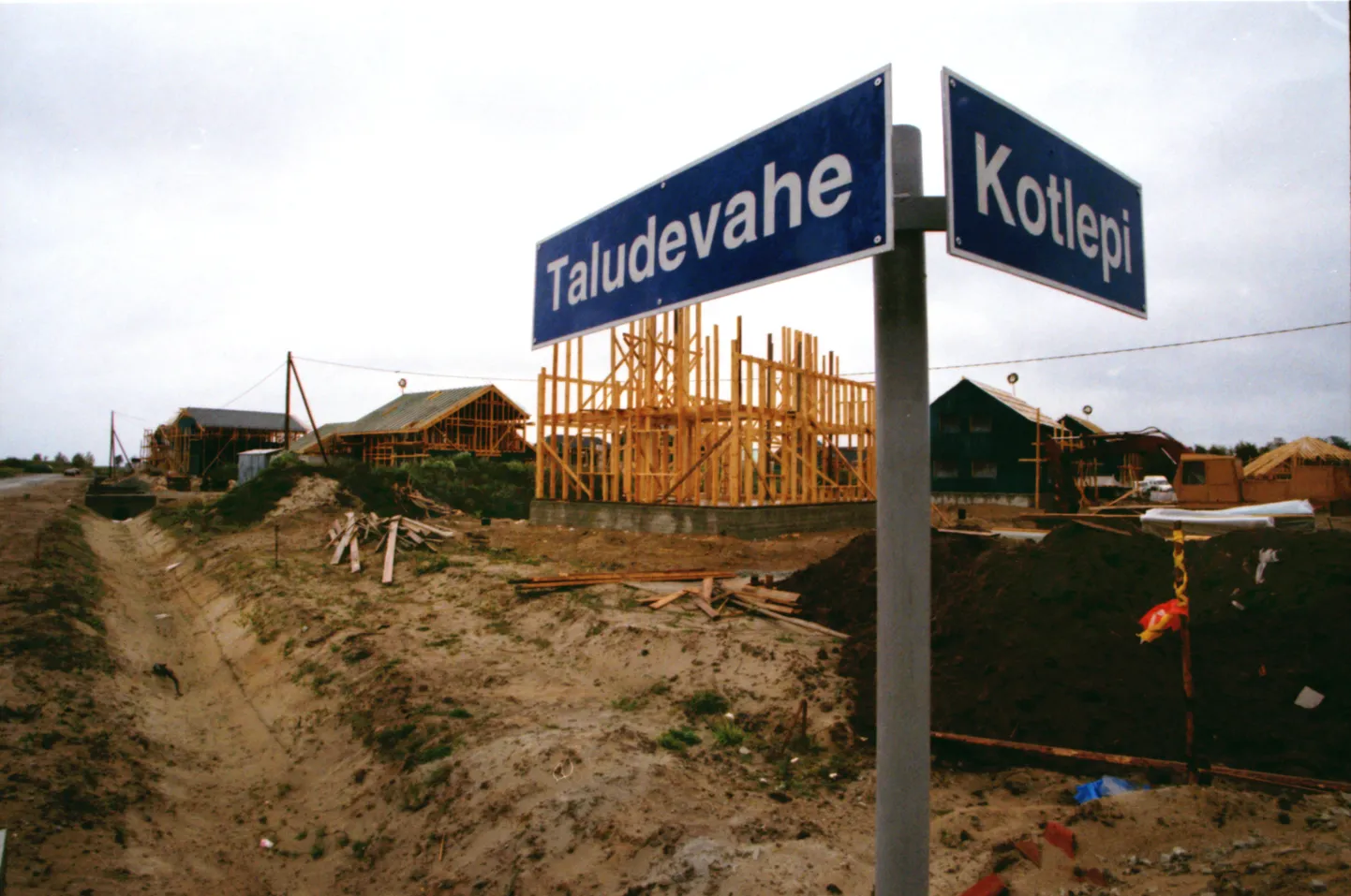 Kerkib Tiskre eliitne elamurajoon (1996)