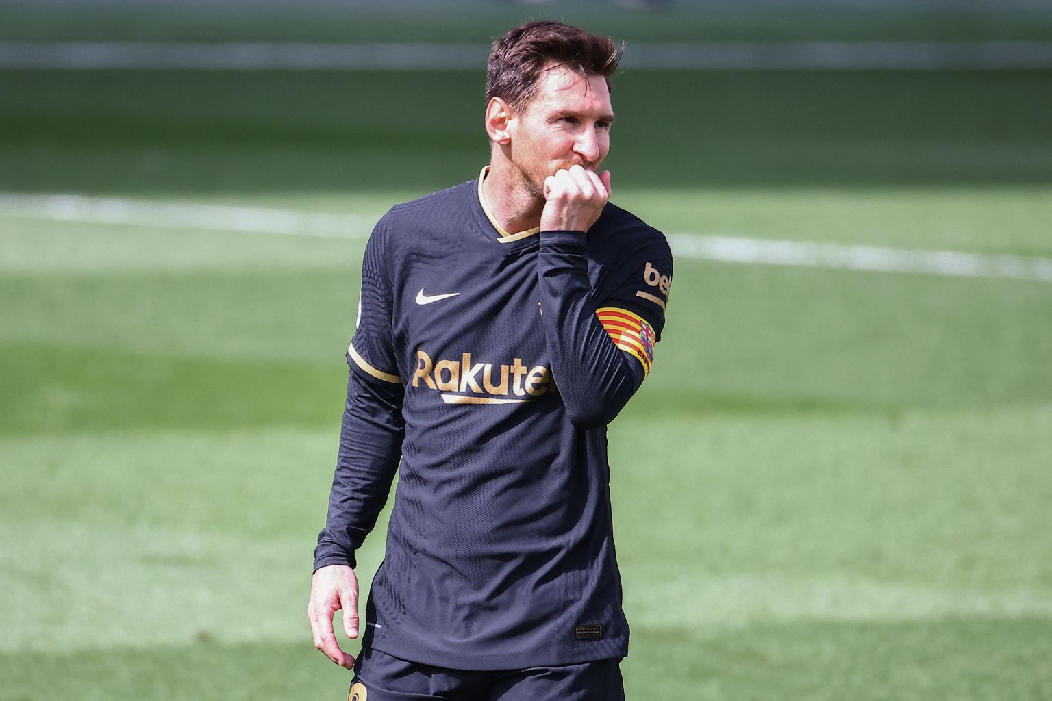Barcelona tähtmängija Lionel Messi võib suvel kolida hoopis Pariisi.