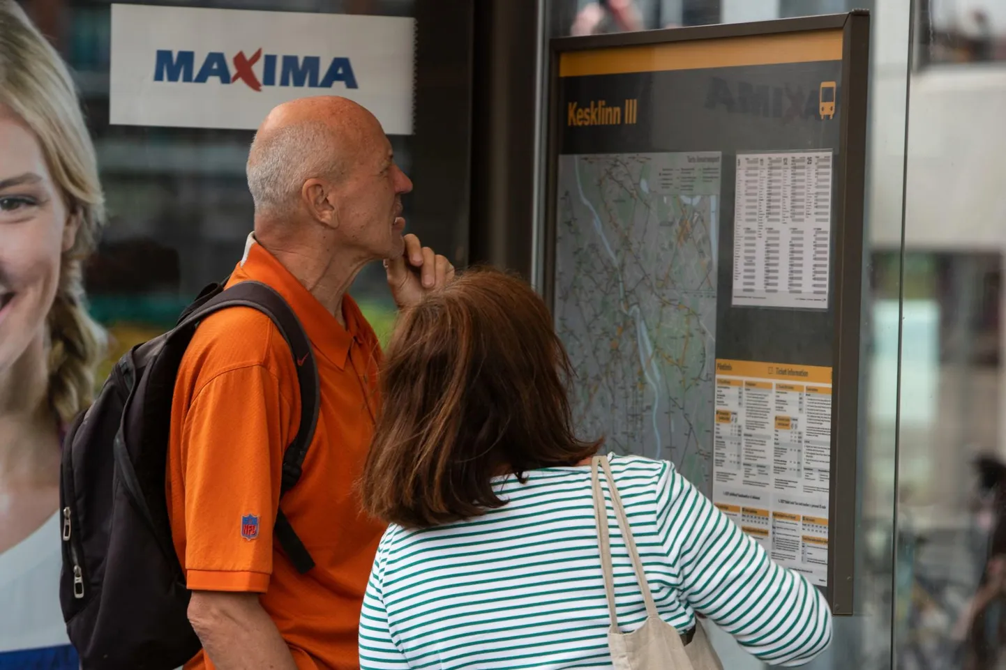 Lühemat kasvu tartlased kurdavad, et bussiajad on peatuses liiga kõrgele paigutatud.