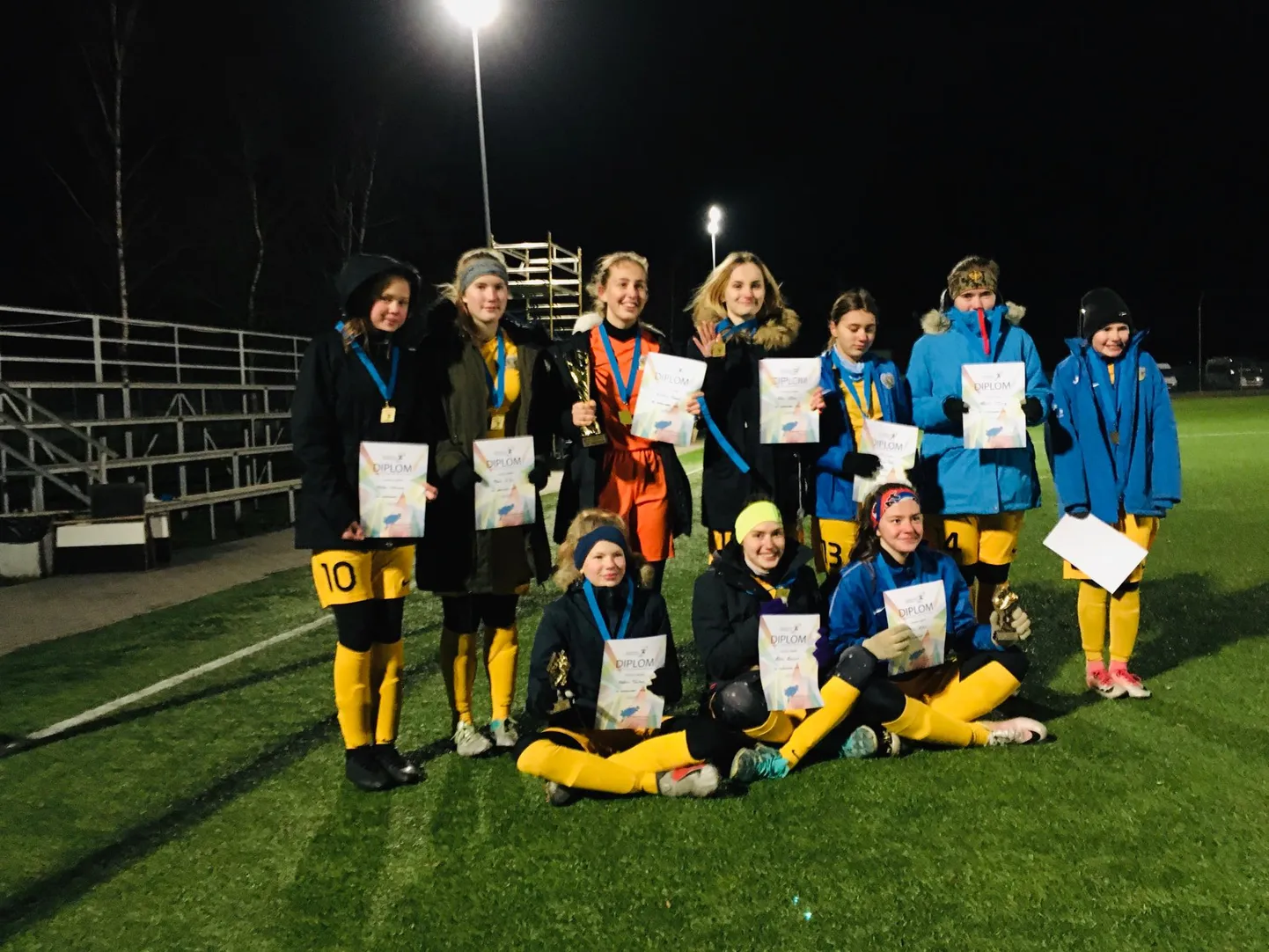 FC Kuressaare U17, JK Saarepiiga ja Lõuna-Läänemaa JK jalgpallurid.