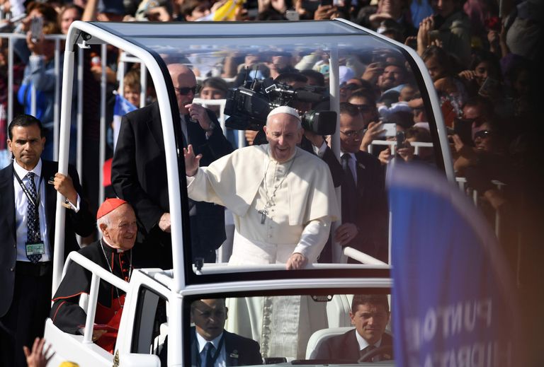 Paavst Franciscus täna Santiagos.