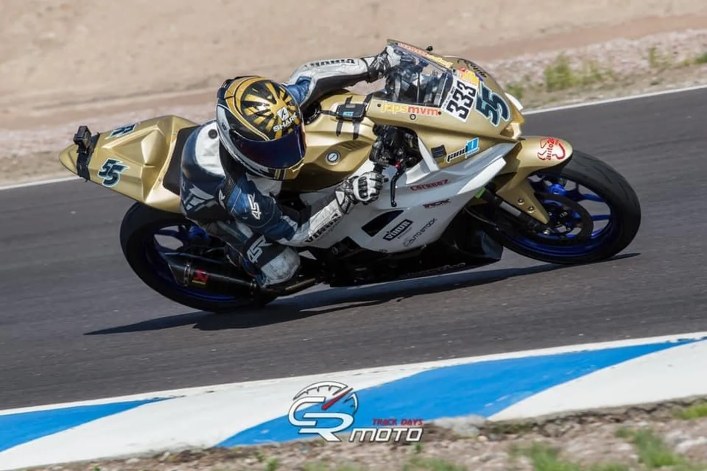 Pärnu Vihuri motoklubi poiss Hugo-Brent Freimann püstitas põhjanaabrite ringrajal Supersport 300 klassis kiireima ringi rekordi.