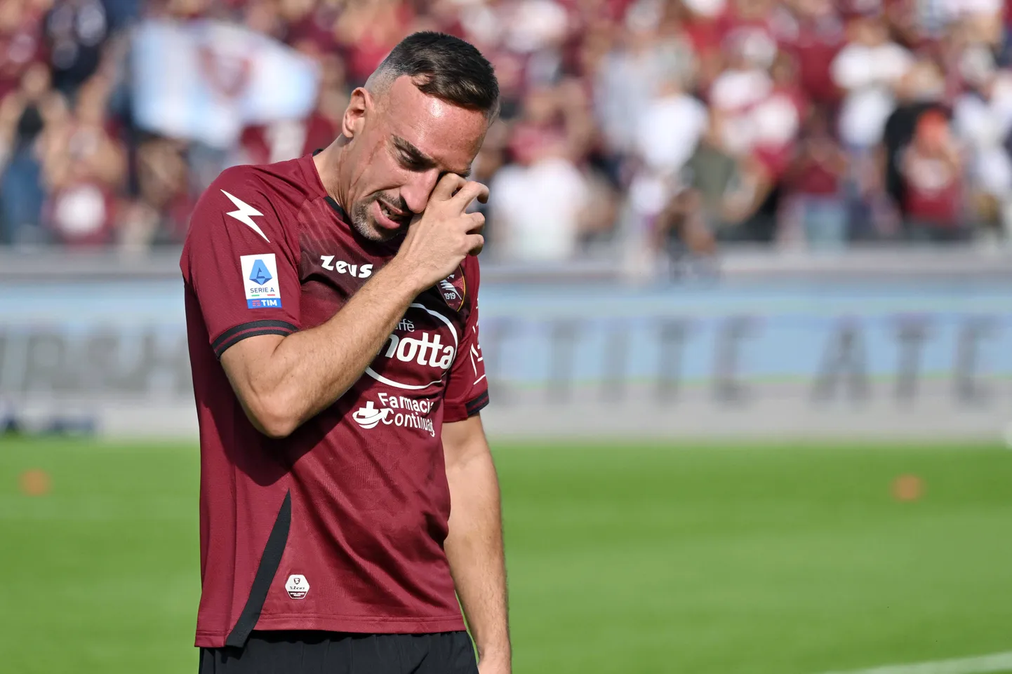 Pisaraid valanud Franck Ribery jättis laupäeval Salernitana fännidega hüvasti.