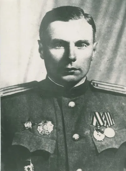 300. laskurpolgu komandör alampolkovnik Ilmar Paul.