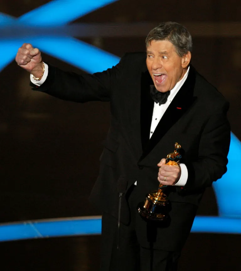 USA komöödianäitleja Jerry Lewis suri 91-aastasena