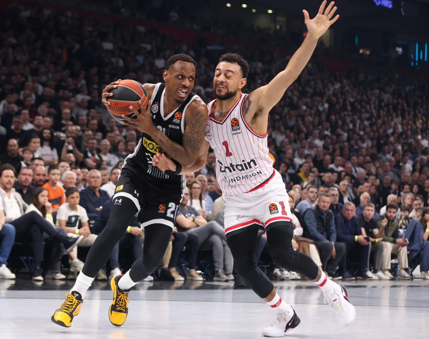 Partizani mängija James Nunnally (vasakul) ei saanud otsustavas mängus kähmluses saadud vigastuste tõttu kaasa lüüa.