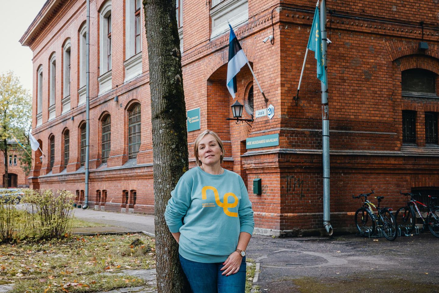 Narva Eesti riigigümnaasiumi direktor Irene Käosaar läks raha välja makstes riski peale välja.