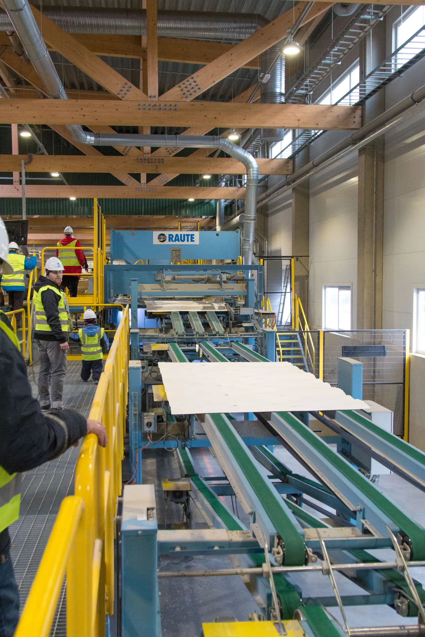 Ringkäik UPM-Kymmene Otepää vineeritehases
