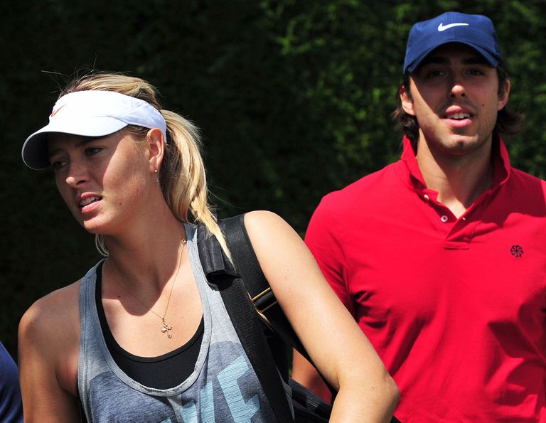 Šarapova koos tollase elukaaslasega, korvpallistaari Sasha Vujaciciga Wimbledonis 2011. aastal.