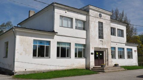 Aravete kultuurimaja välisilme uueneb ligi 8000 euro eest