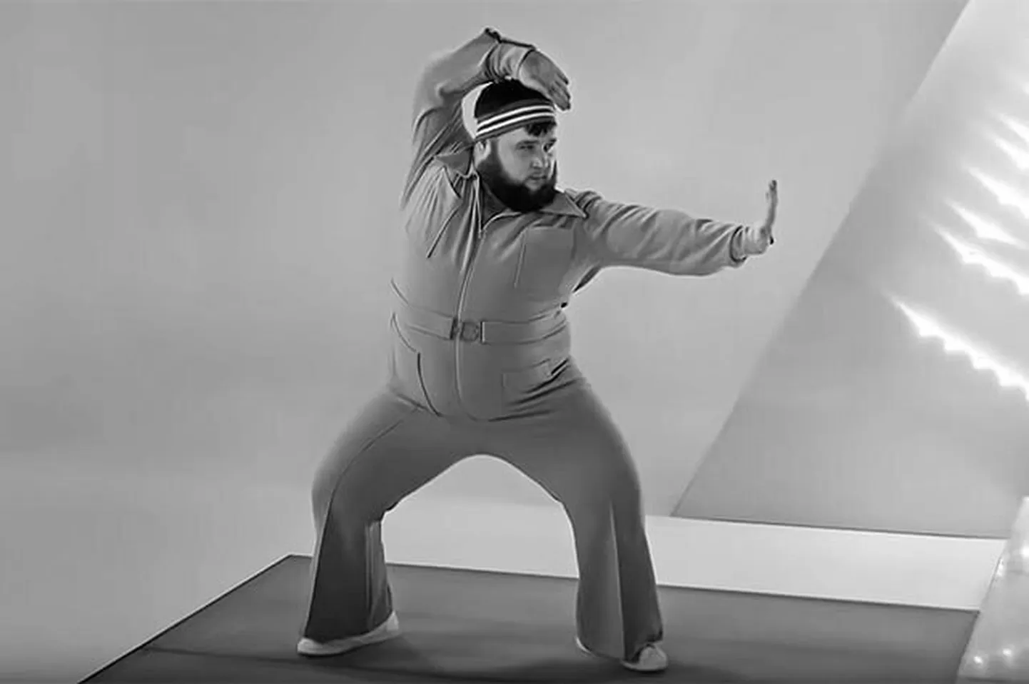 Дмитрий Красилов в клипе Uno.