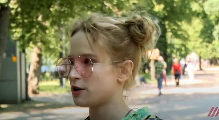 Лиза Монеточка