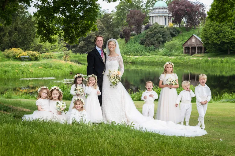 Briti kuninganna Elizabeth II sugulane Lady Gabriella Windsori ja pankur Thomas Kingstoni pulm.