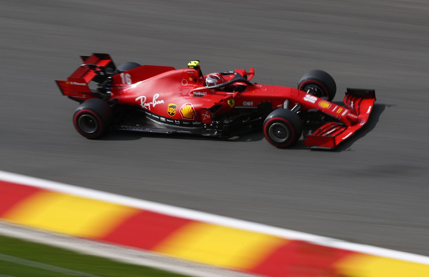 Ferrari esisõitja Charles Leclerc.