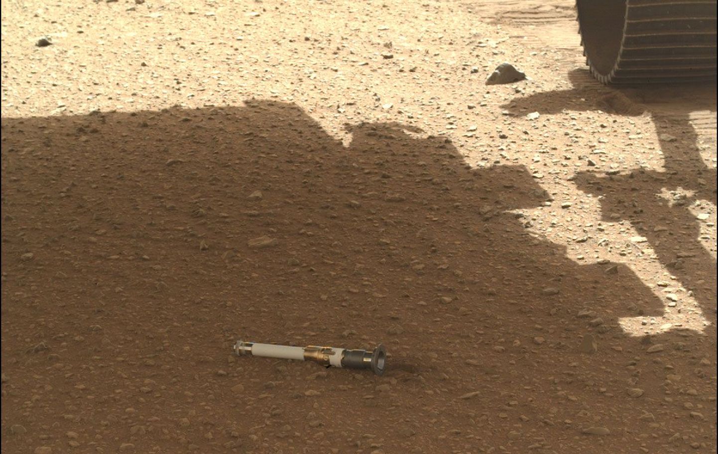 Titaanist kapslis on Marsikulguri Perseveranse võetud pinnasproovid, mida aastate pärast saab Maal uurima hakata, kui kapslile uus kosmosemissioon järele saadetakse.