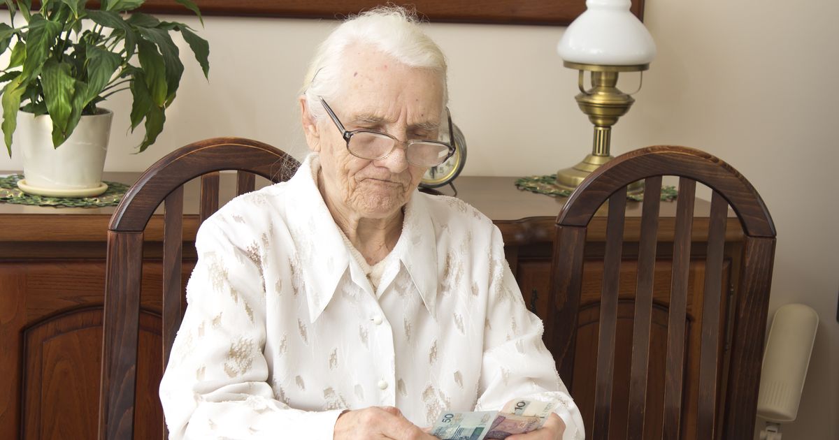 Pea 87 000 inimesele makstakse koos oktoobrikuu pensioniga ka üksi elava pensionäri toetust