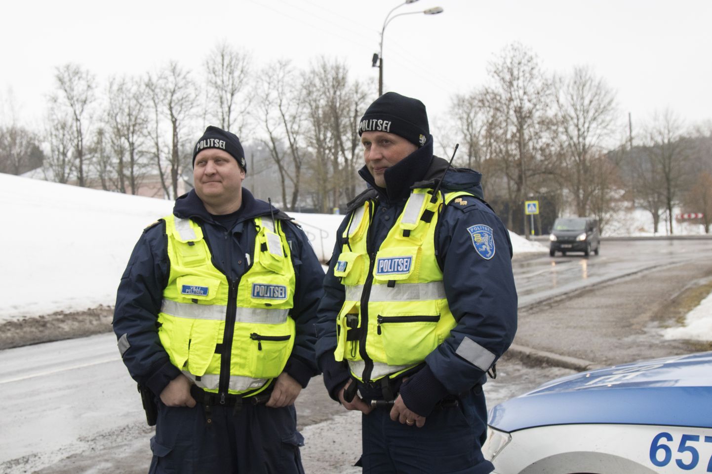 Lõuna prefektuuri Viljandi politseijaoskonna patrullpolitseinikud Villi Peltser ja Janek Mõtsar ei märganud kontrollaktsiooni kestel ühtki turvavööta sõidukijuhti.