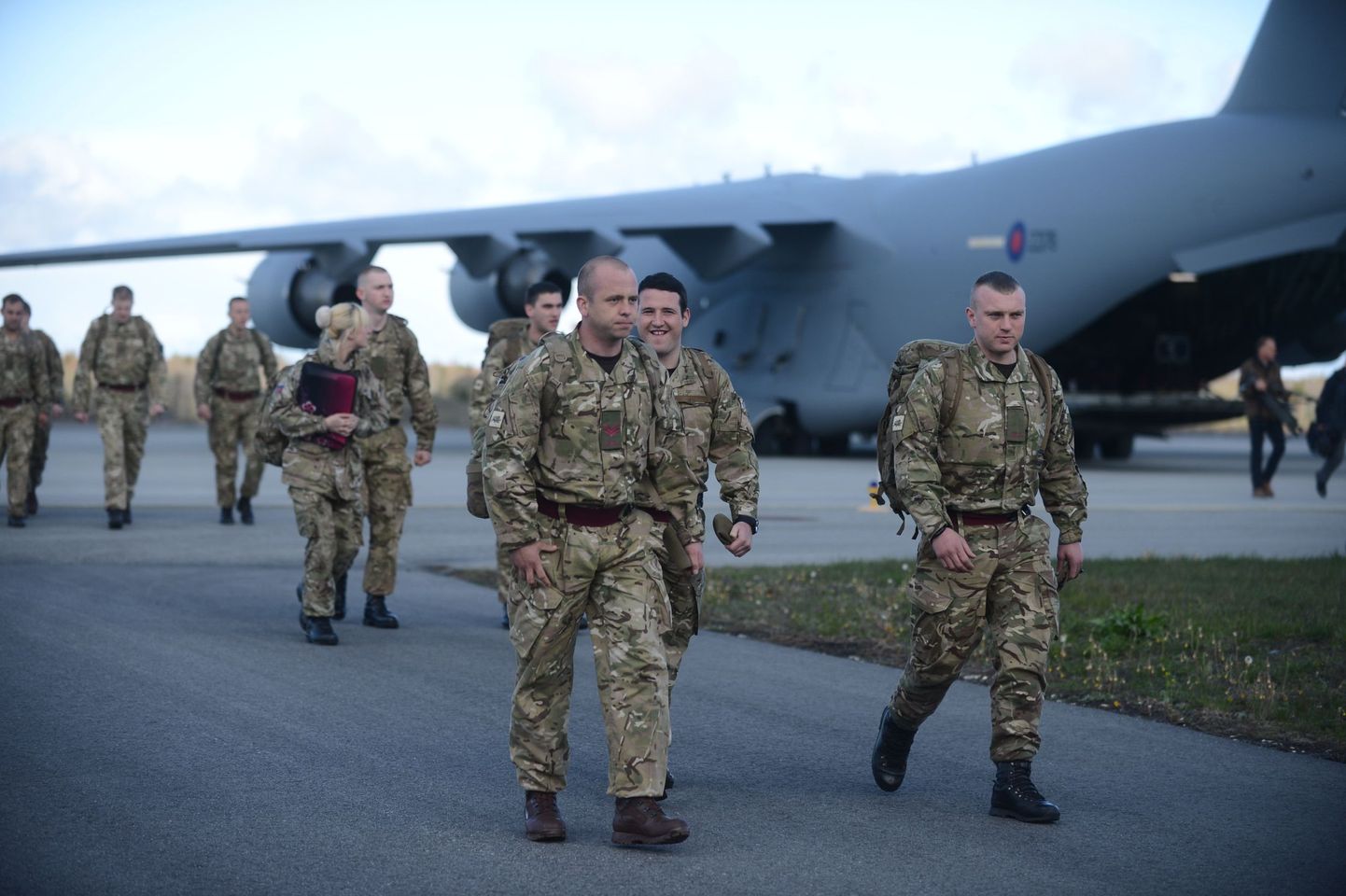 Briti kaitseväelased 2014. aastal Ämari lennubaasis.