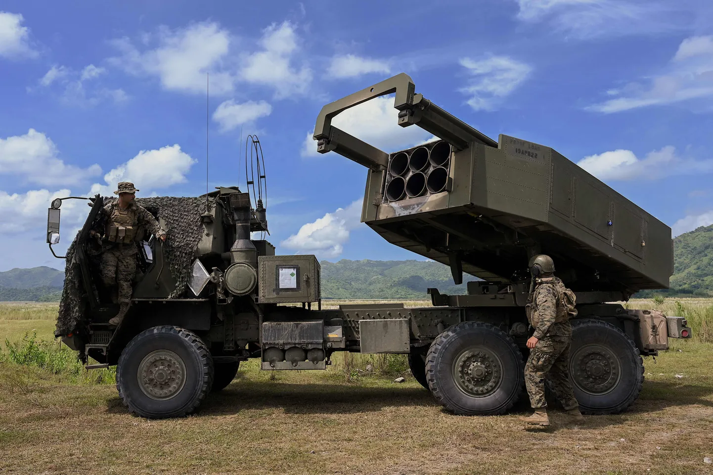 USA mitmikraketiheitja HIMARS.