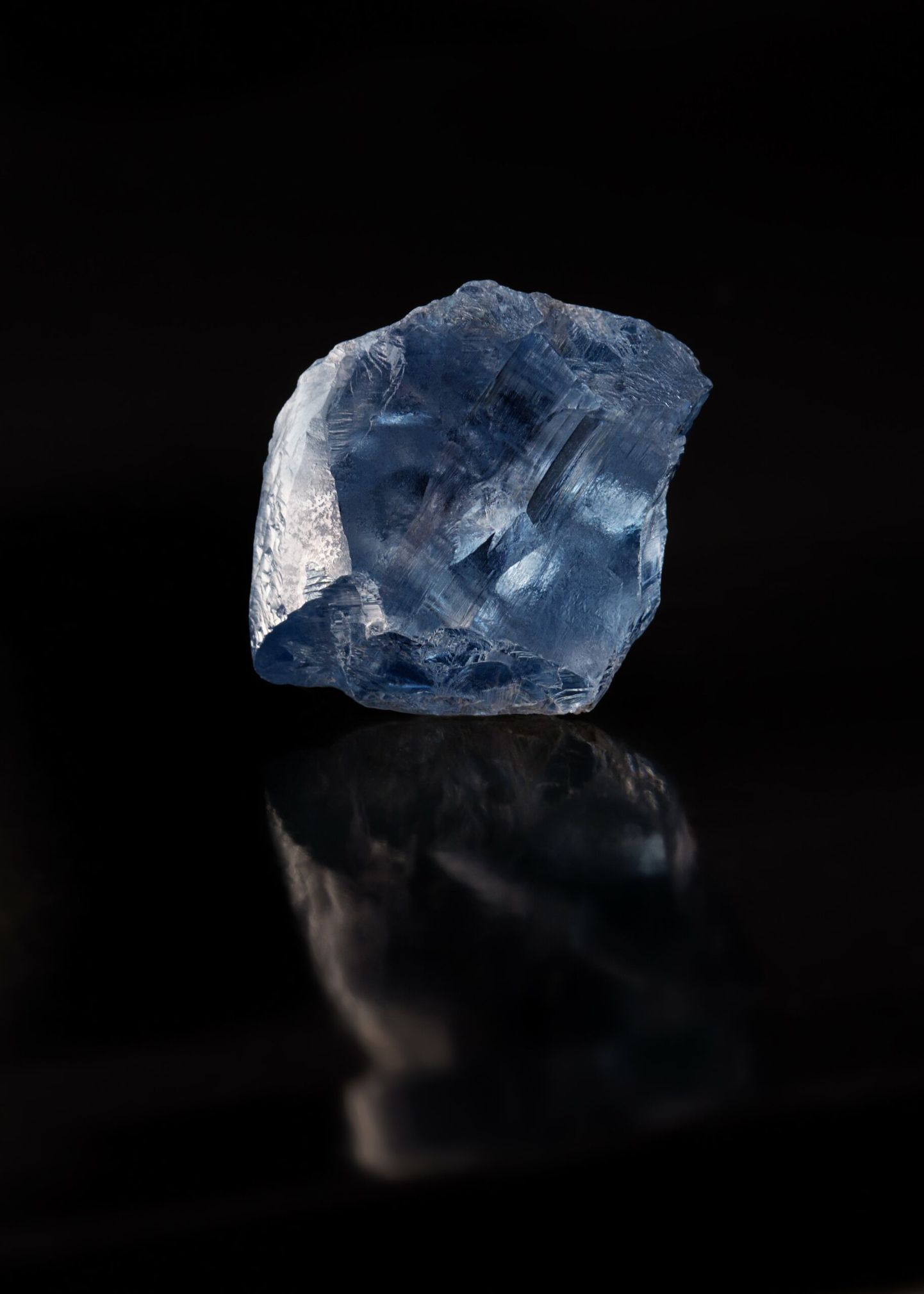 Petra Diamondsi müüdud sinine teemant