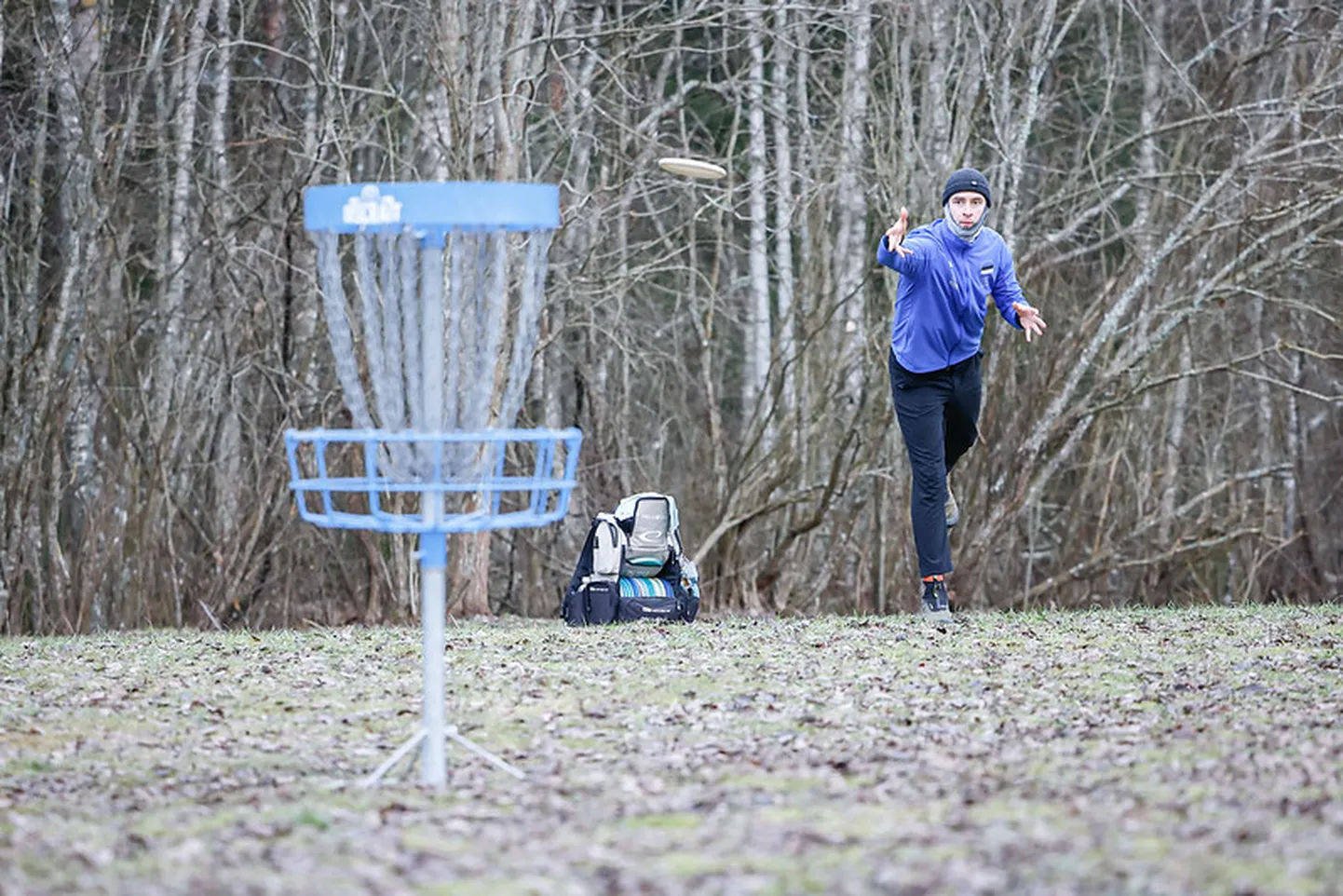 Stiilinäide discgolf'i talvistelt Eesti meistrivõistlustelt.