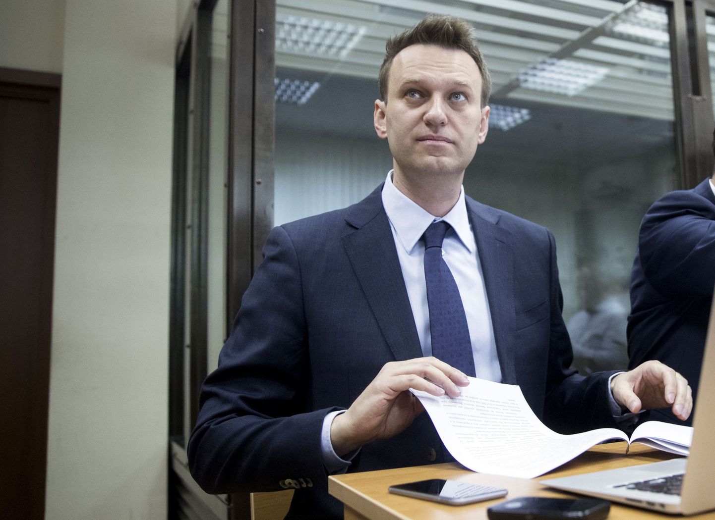 Opositsiooniliider Aleksei Navalnõi Moskva kohtusaalis.