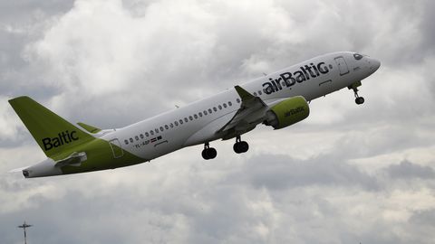Airbalticu lennuk sattus Valgevene õhuruumi