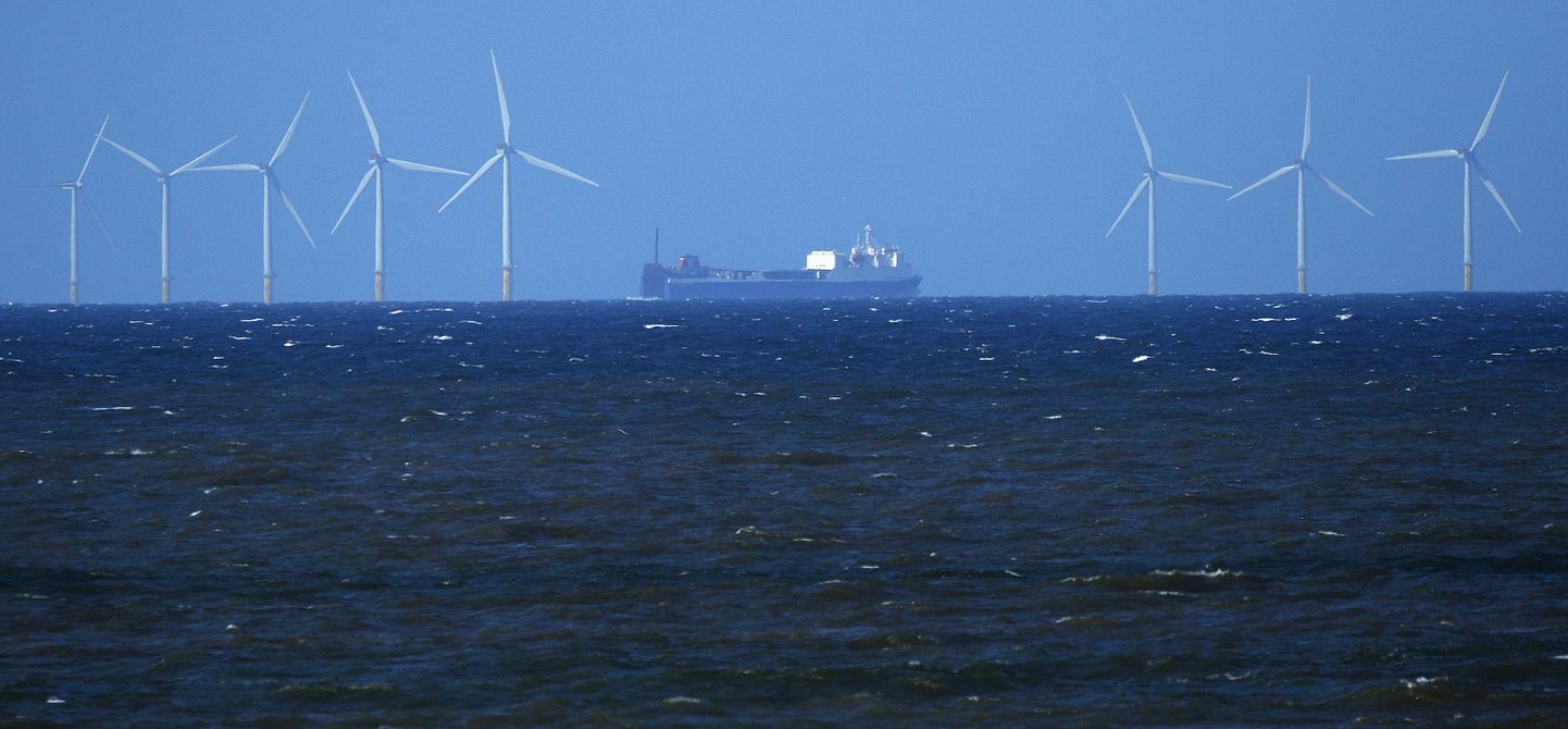 Taani energeetikafirmale Dong Energy kuuluv 90-megavatise võimsusega Barrow’ tuulepark Inglismaal Cumbria krahvkonna ranniku lähedal Iiri meres.