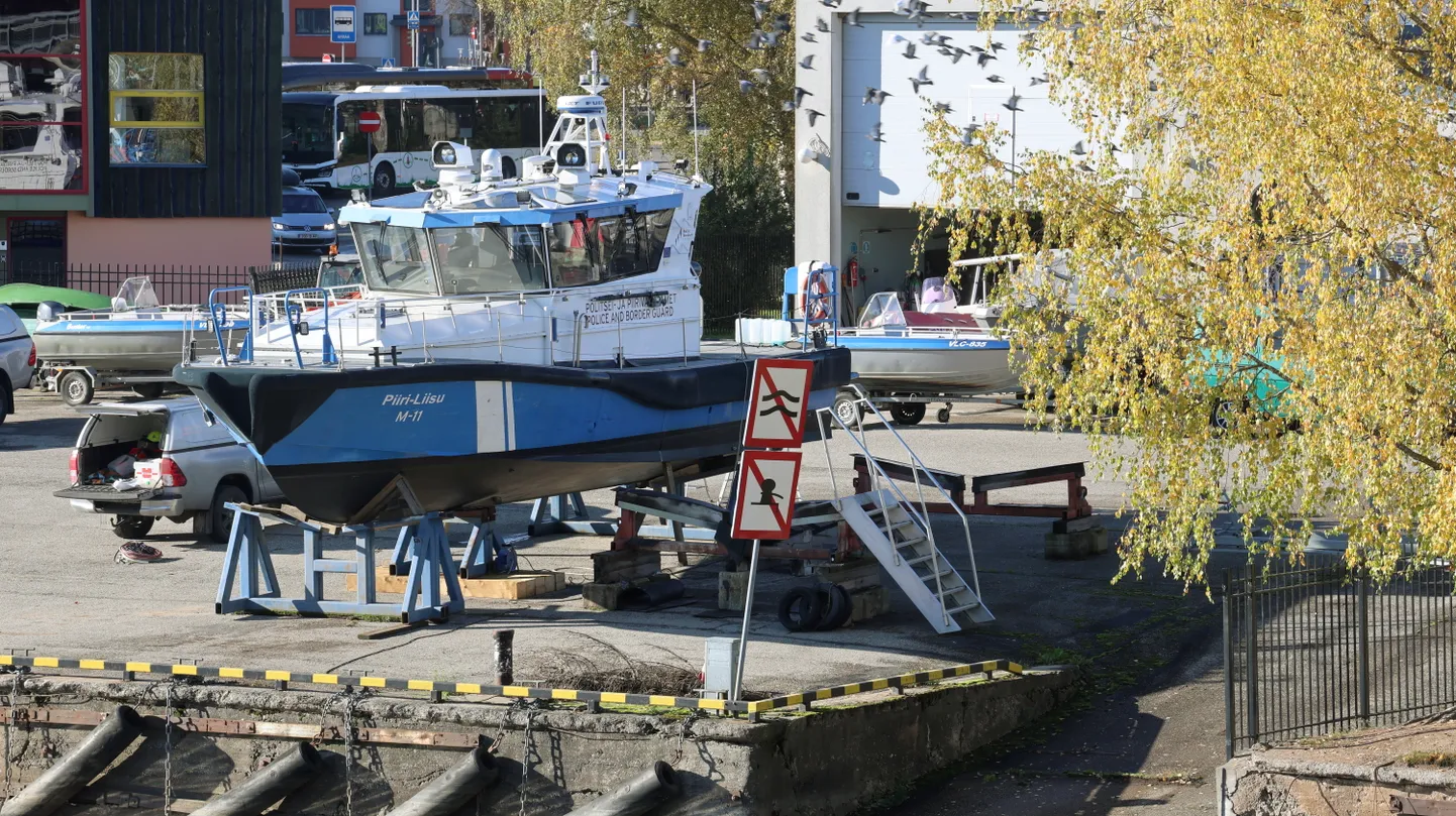 Piiri-Liisu seisab praegu Tartu kesklinnas transpordiameti siseveelaevade osakonna platsil.