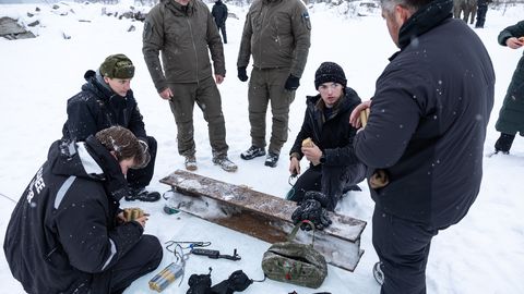 FOTOD JA VIDEO ⟩ «Tuli augus!» USA tuukrid tegid koos Eesti ametivendadega pauku uutmoodi