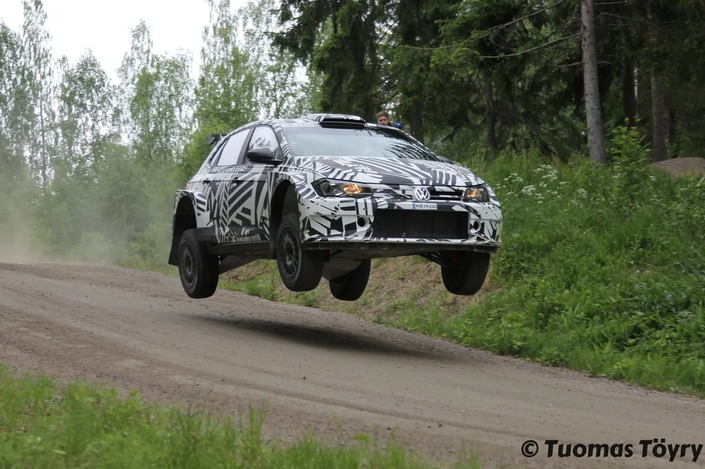 Eric Camilli testimas Volkswageni uut ralliautot.