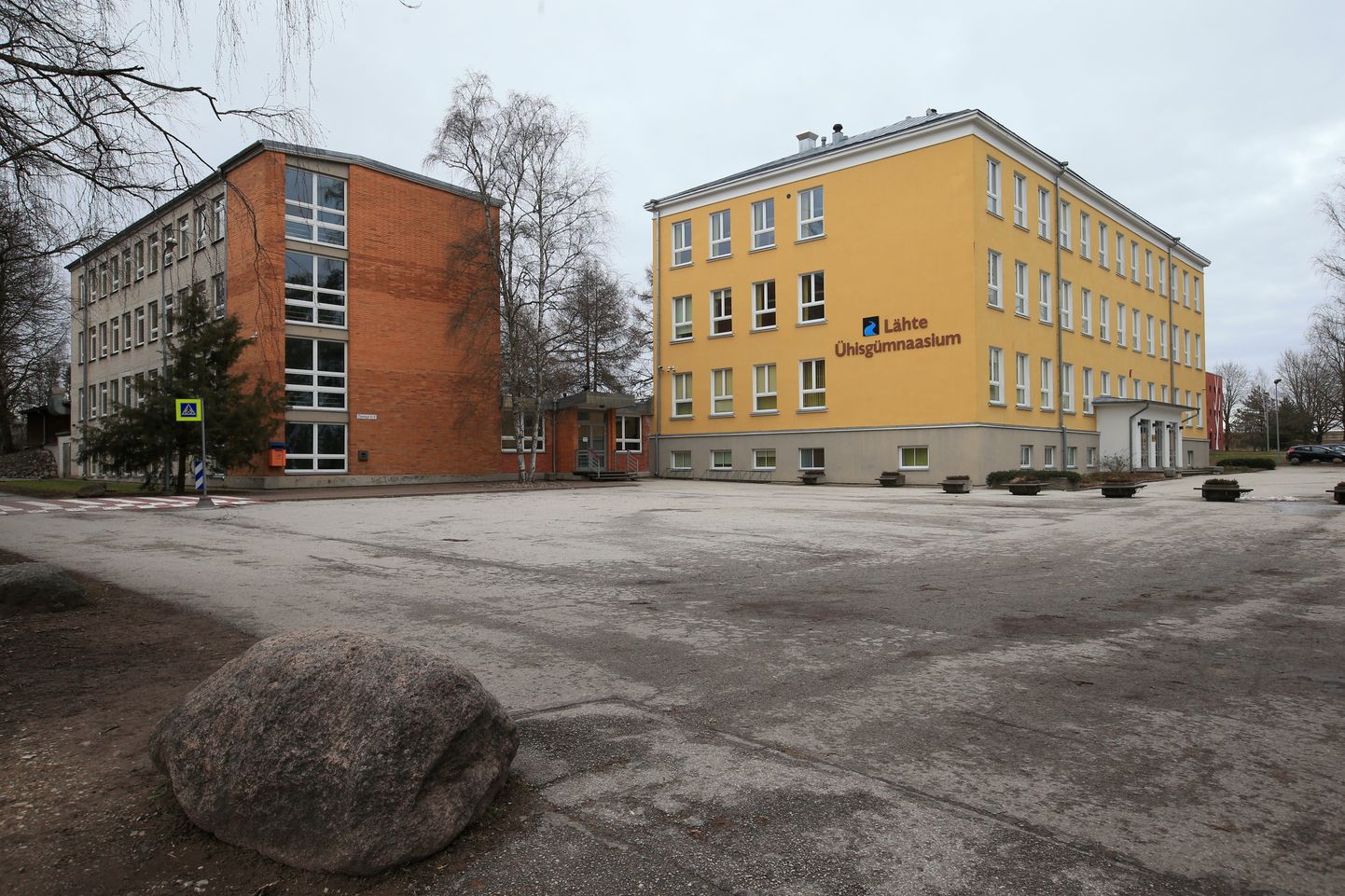 Tartu vallavalitsus kuulutas välja ideekonkursi parima arhitektuurse lahenduse leidmiseks Lähte Ühisgümnaasiumi õppehoone juurdeehitusele ja kooli ümbritsevale välialale. Pildil Lähte Ühisgümnaasium.