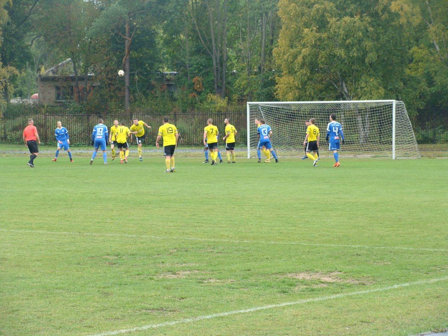 Kohtla-Järve JK Järve duubelmeeskond sai Eesti teises liigas hooaja suurima kaottuse jäädes 0:8 alla Lasnamäe Ajaxiile.