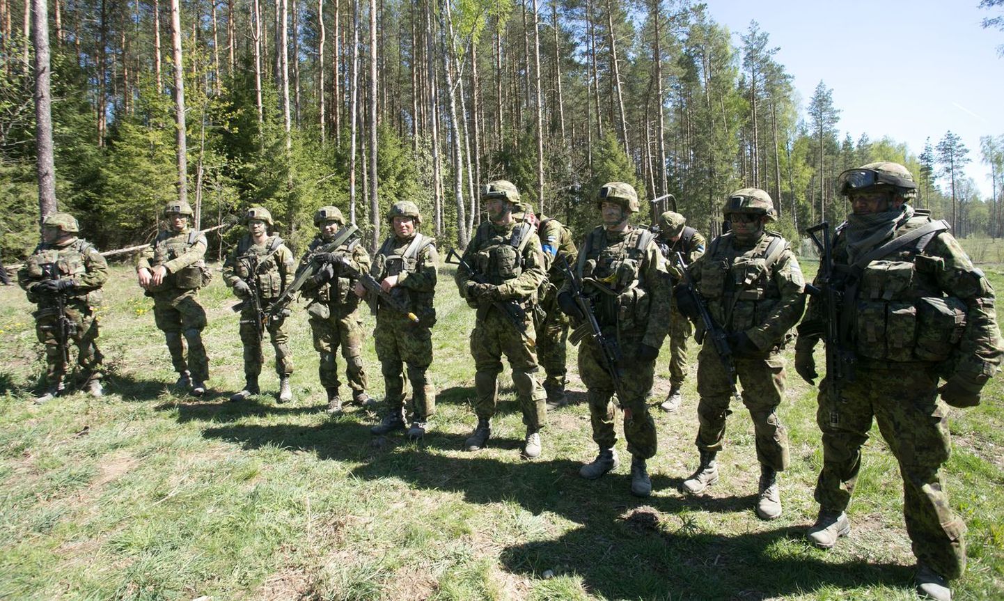 Эстонские военные.
