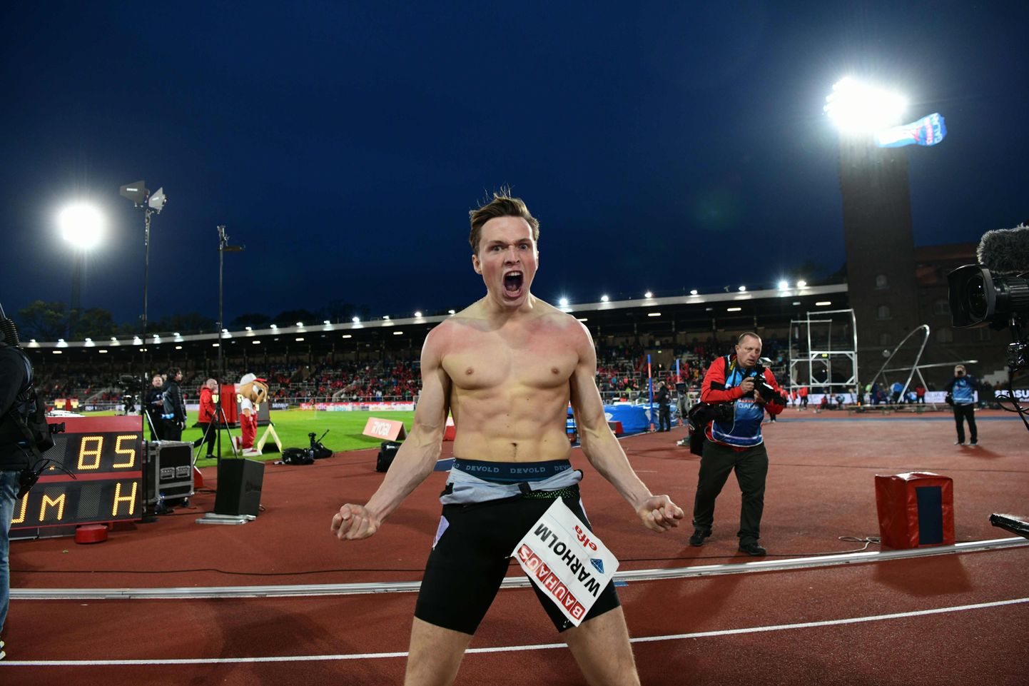 Norralane Karsten Warholm pärast meeste 400m tõkkejooksu võitu Teemantliiga etapil Stockholmis.