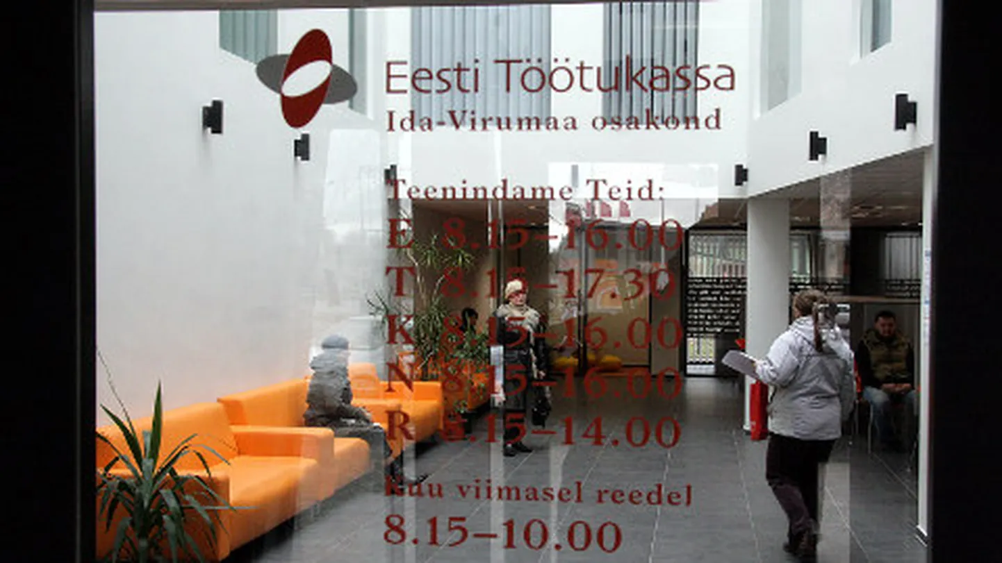 Kevadel toimunud järsk töötuse kasv on pidurdunud.