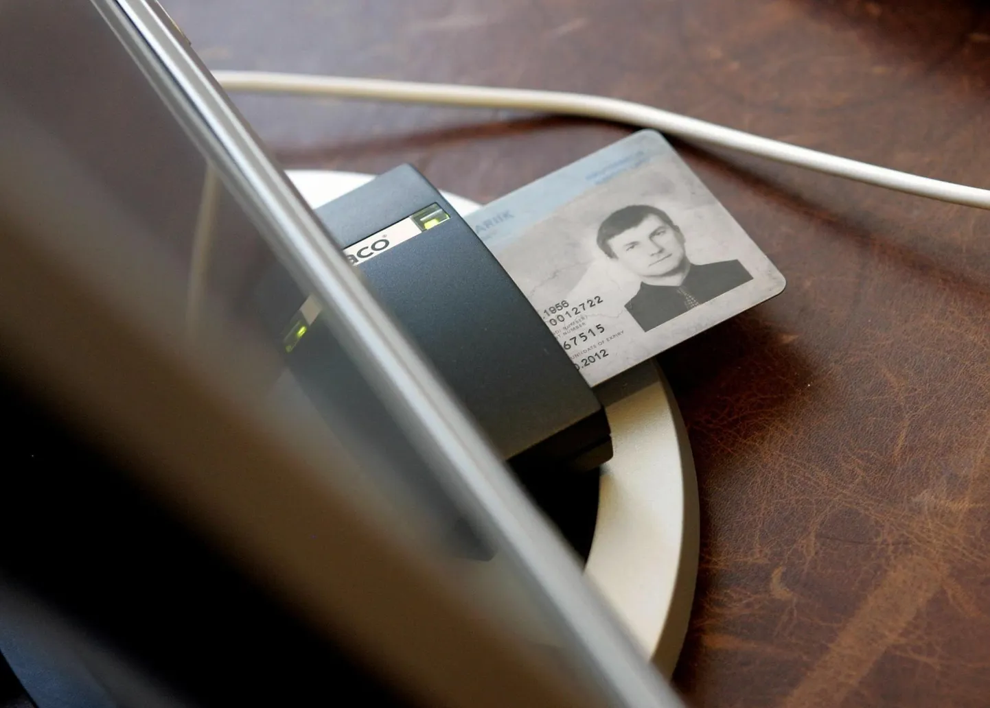 2005. aasta sügisel andis toonane peaminister Andrus Ansip kohalikel valimistel elektroonilise hääle.