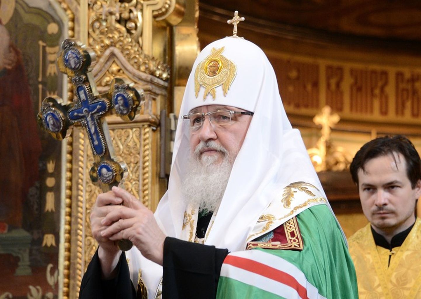 Патриарх Кирилл (Гундяев) в Александро-Невском соборе в Таллинне, 14 июня 2013 года.