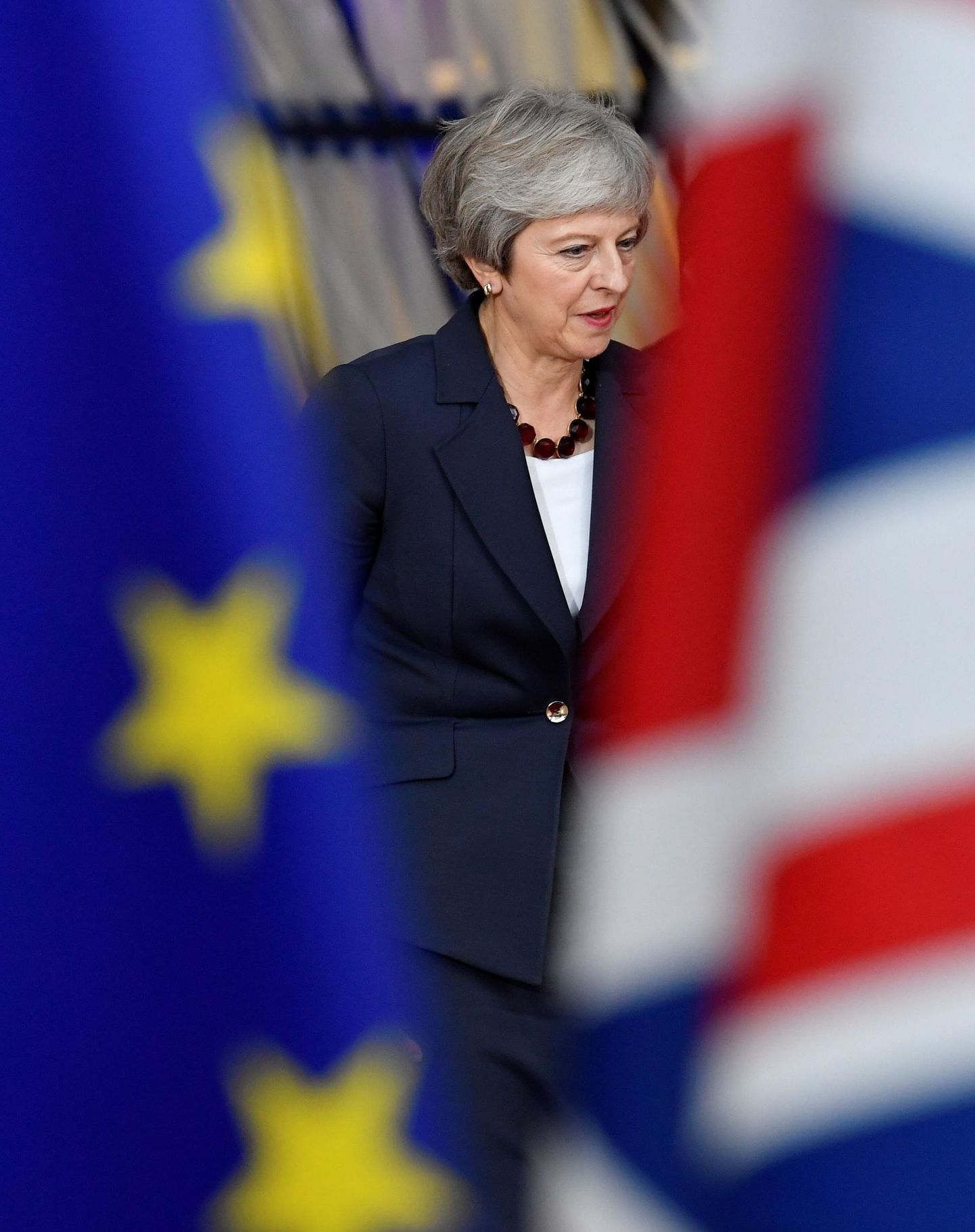 Briti peaminister Theresa May teel õhtusöögile, kus tuli arutlusele Ühendkuningriigi ja ELi lahutuslepe.