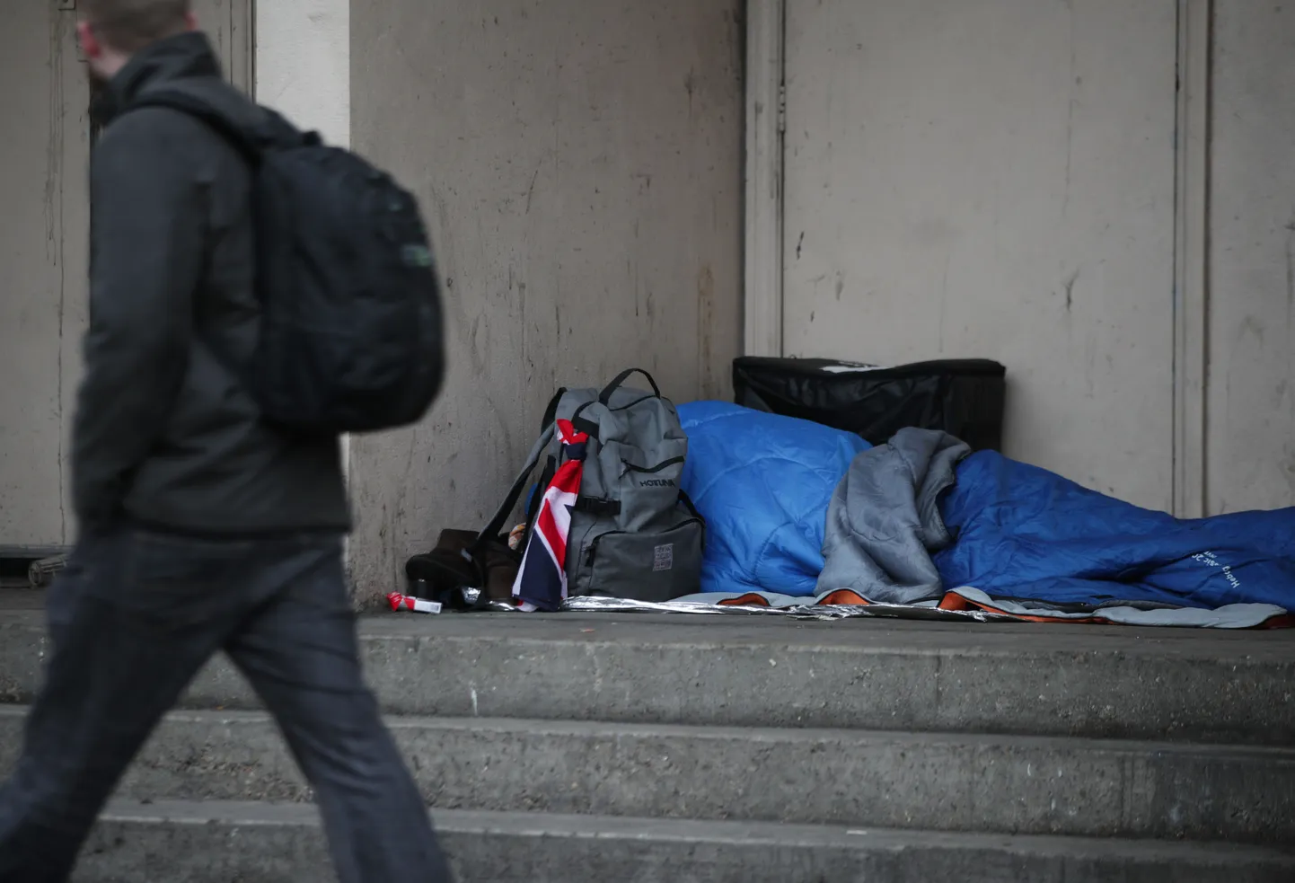 Kodutu magamas Londoni tänaval.