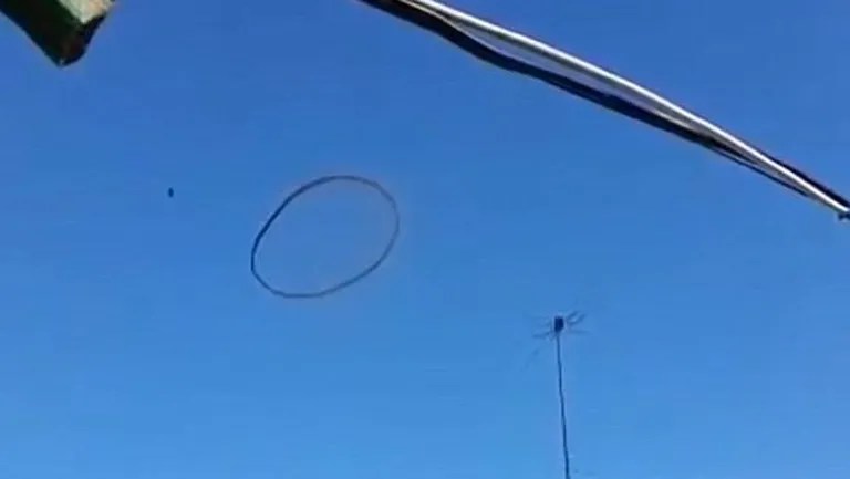 Tume ring taevas
